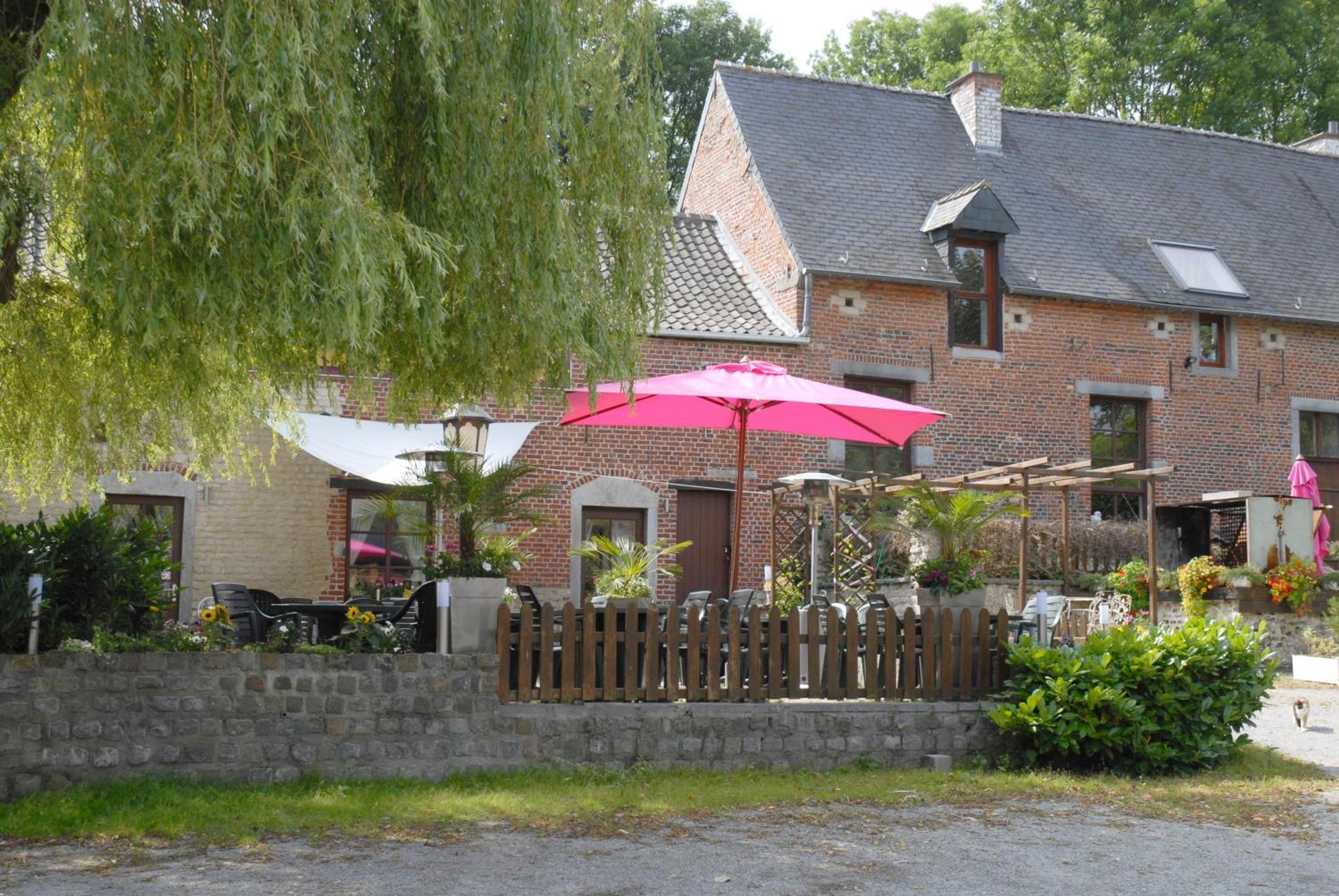 Hotel Restaurant La Ferme De Grambais Nivelles Kültér fotó