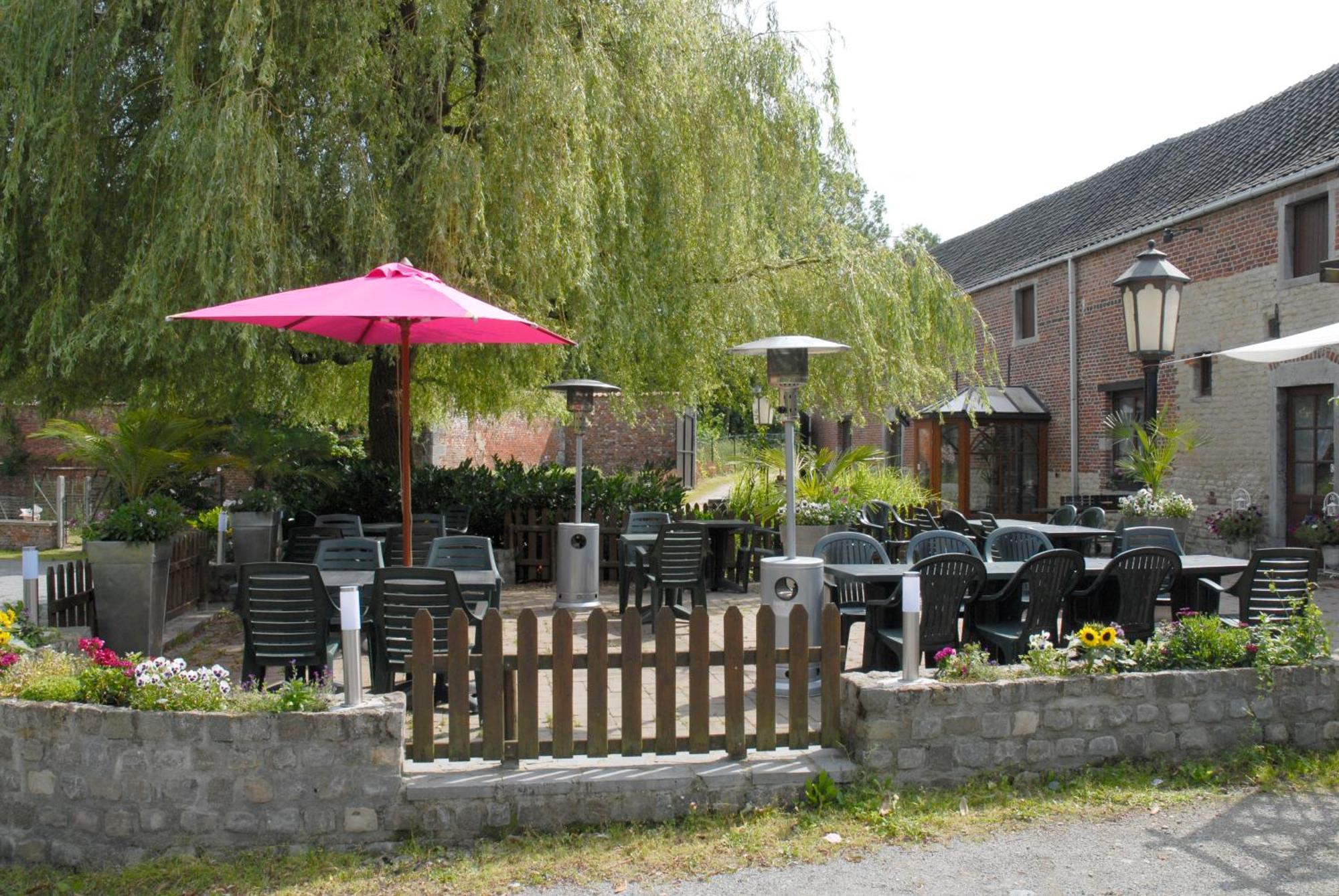 Hotel Restaurant La Ferme De Grambais Nivelles Kültér fotó